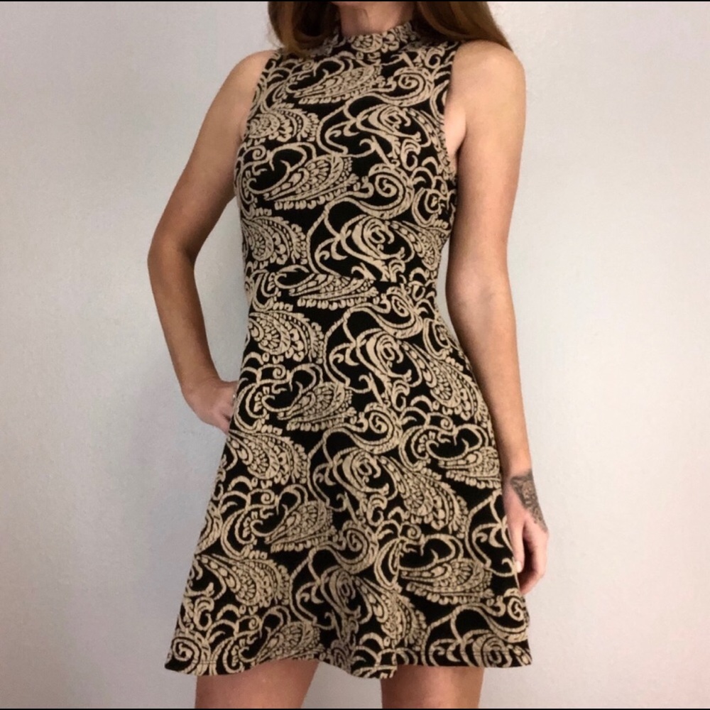 H&M Sleeveless Black Paisley Fit Flair Dress Small